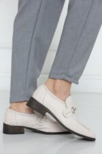 ⁦נעלי מונקו⁩ – תמונה ⁦9⁩