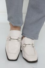 ⁦נעלי מונקו⁩ – תמונה ⁦7⁩