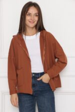 ג'קט ויולטה