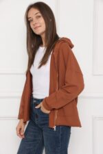 ⁦ג'קט ויולטה⁩ – תמונה ⁦3⁩