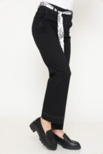 ⁦ג'ינס יוני⁩ – תמונה ⁦4⁩