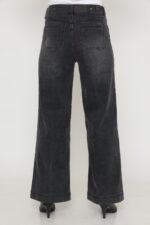 ⁦ג'ינס יולי⁩ – תמונה ⁦4⁩