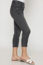 ⁦ג'ינס Gen⁩ – תמונה ⁦9⁩