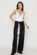 ⁦ג'ינס בלאק⁩ – תמונה ⁦2⁩