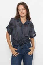⁦חולצת קיילי⁩ – תמונה ⁦2⁩